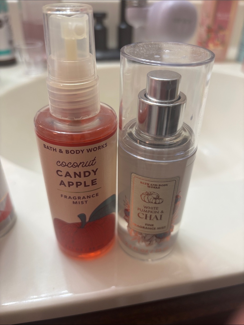 Bath & Body Works Coconut Candy Apple & White Pumpkin Chai Mist Duo - Red, Cream
